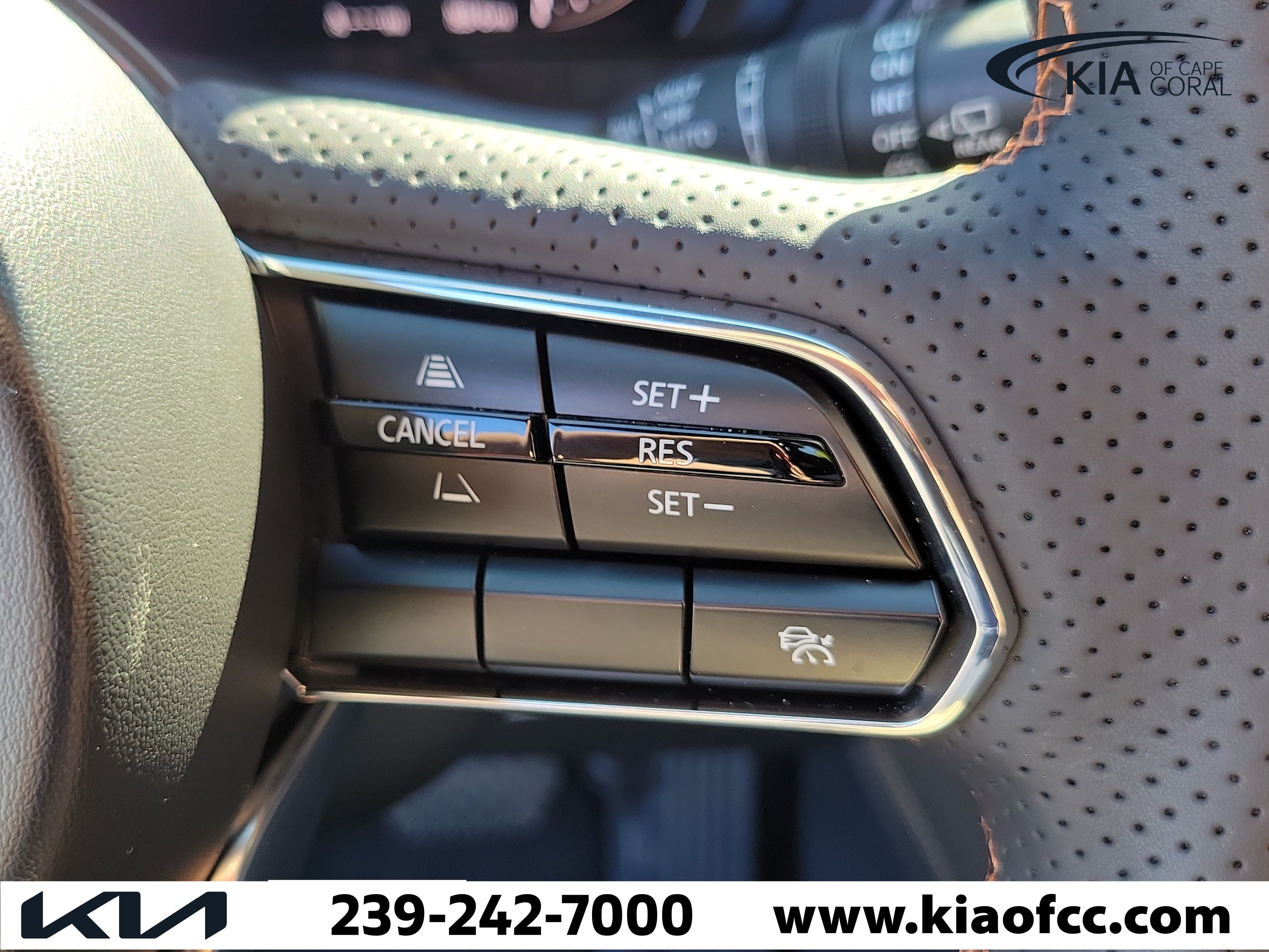 Used 2024 MAZDA CX-90 Plug-In Hybrid w/ Premium Plus AWD/4WD image 30