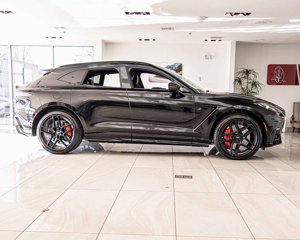 New 2026 Aston Martin DBX S image 9