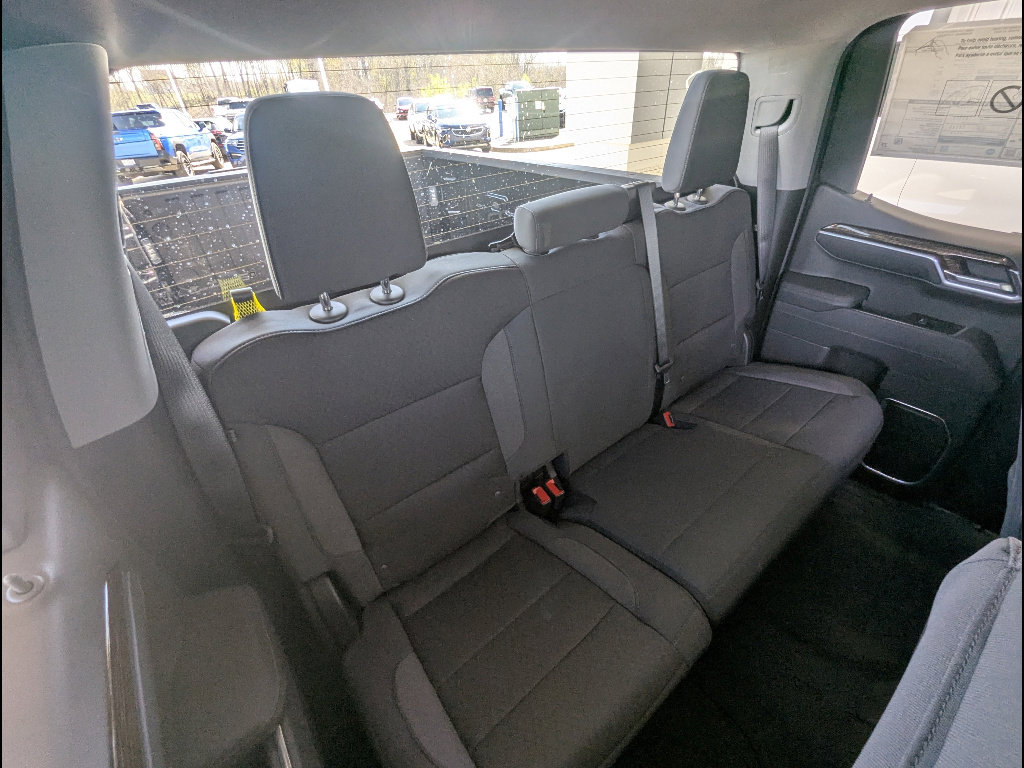 New 2026 GMC Sierra 1500 SLE w/ X31 Off-Road Package image 17