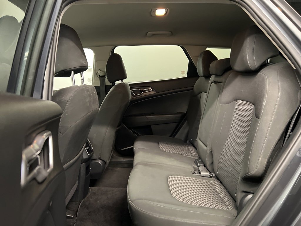 Used 2023 Kia Sportage LX image 25