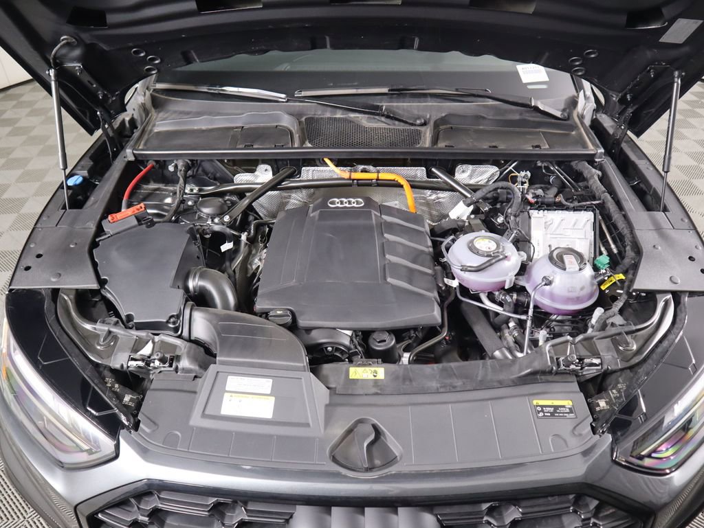 Used 2025 Audi Q5 e Premium Plus w/ Premium Plus Package image 31