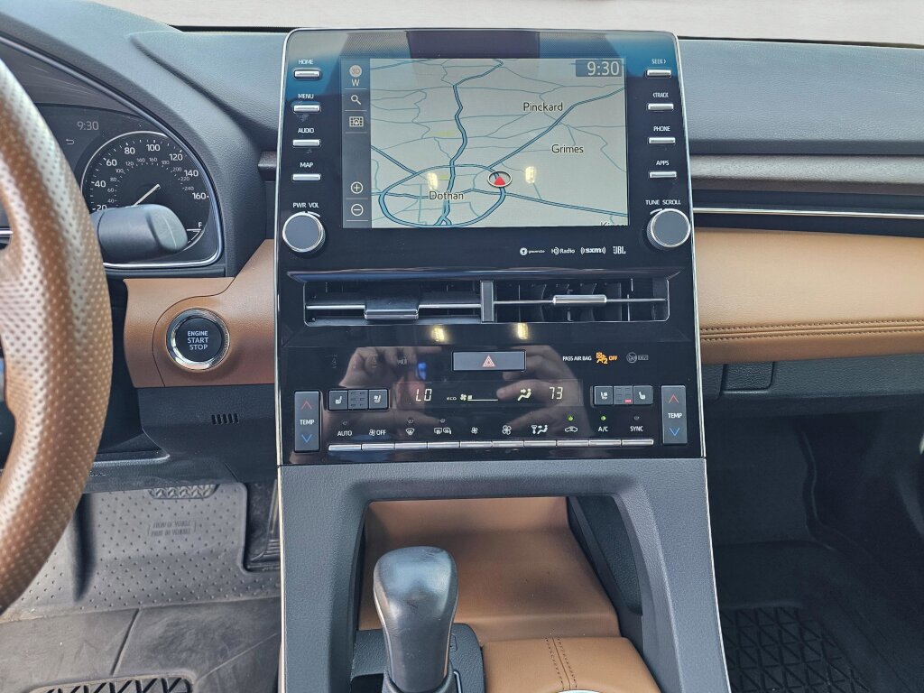 Used 2022 Toyota Avalon Limited w/ Advanced Safety Package image 28