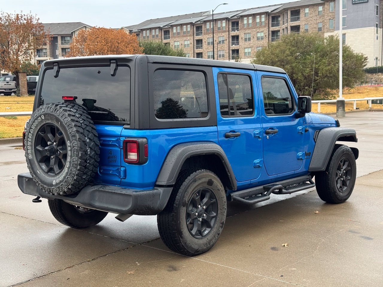 Used 2023 Jeep Wrangler Unlimited Sport AWD/4WD image 4