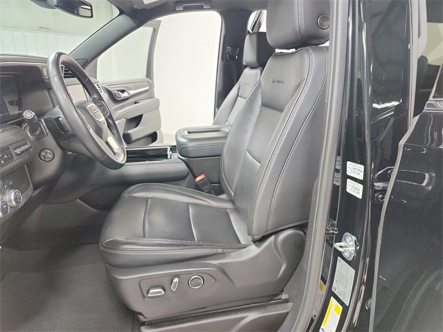 Used 2024 GMC Yukon Denali image 19