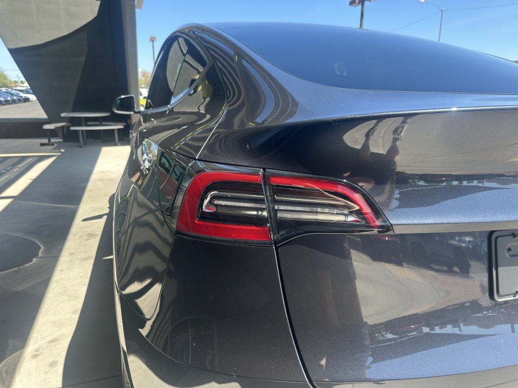 Used 2025 Tesla Model Y Long Range RWD image 13
