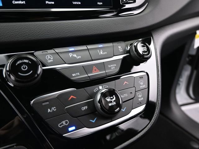 New 2025 Chrysler Voyager LX FWD image 33