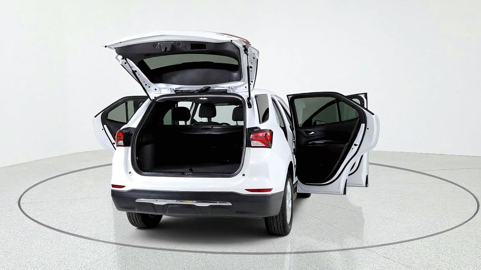Used 2023 Chevrolet Equinox LT AWD/4WD image 13
