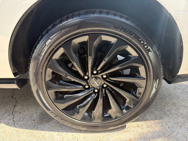 Used 2021 Lincoln Navigator Reserve AWD/4WD image 39