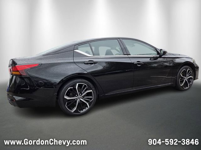 Used 2025 Nissan Altima 2.5 SR FWD image 6