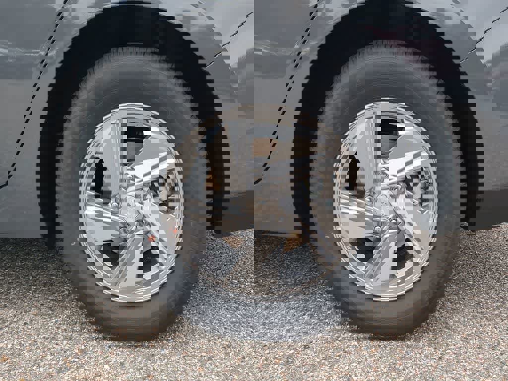 New 2025 Hyundai Elantra SE image 14