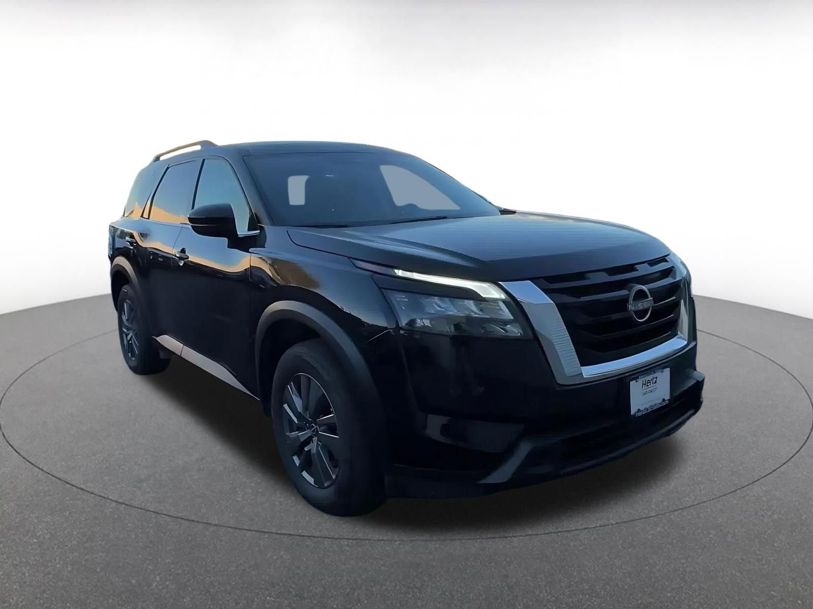 Used 2025 Nissan Pathfinder SV AWD/4WD image 3