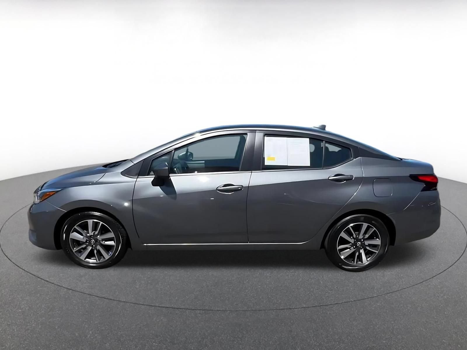 Used 2025 Nissan Versa SV FWD image 8