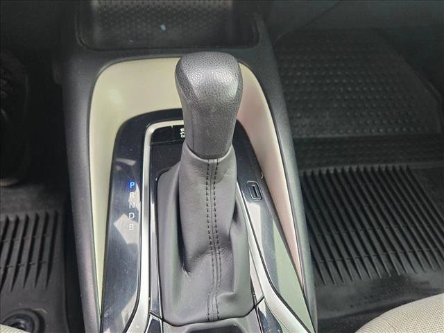 Used 2022 Toyota Corolla LE image 14