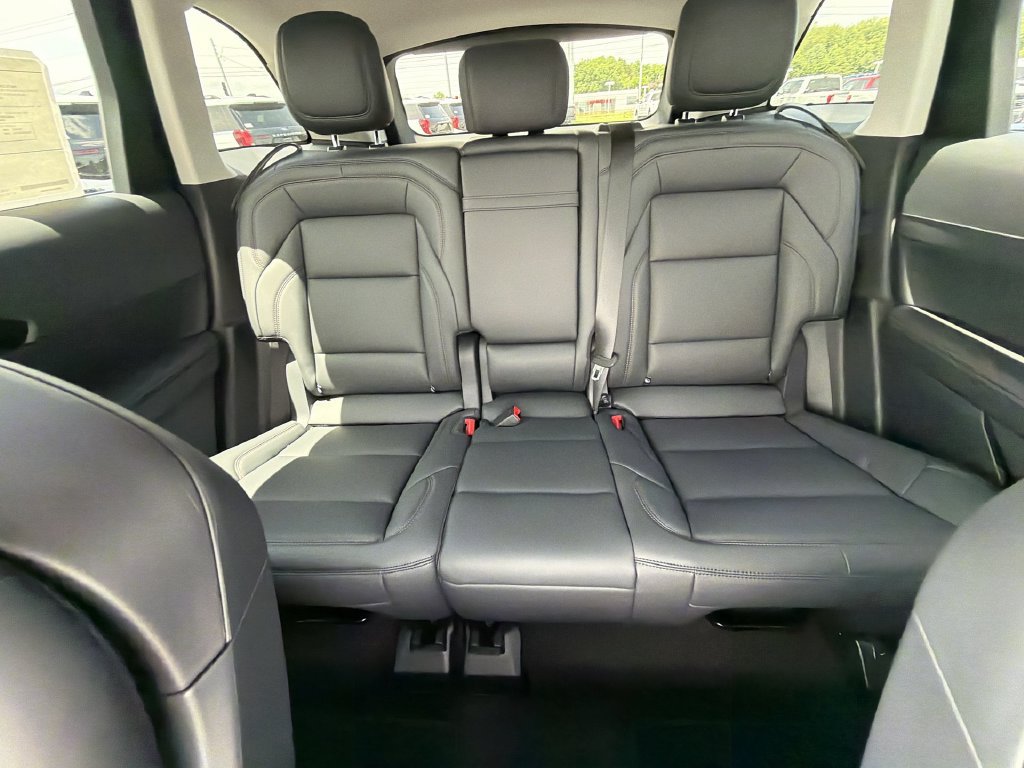 New 2026 Lincoln Nautilus Premier AWD/4WD image 13