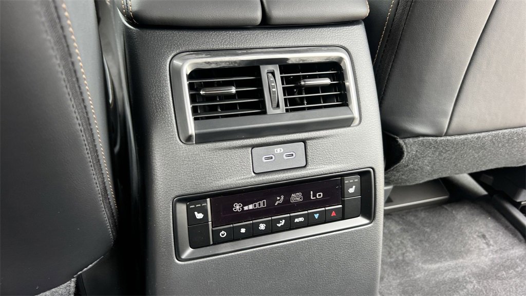 New 2025 MAZDA CX-70 3.3 Turbo w/ Premium Plus Pkg image 38