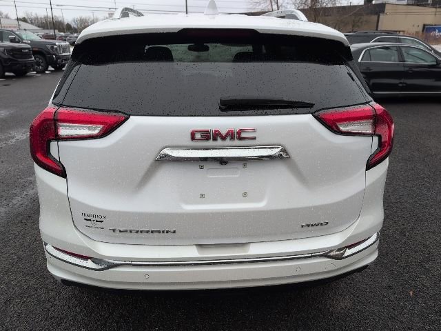 Used 2023 GMC Terrain Denali w/ LPO, Floor Liner Package image 4