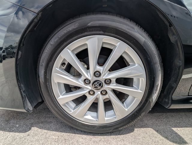 Used 2023 Toyota Camry LE FWD image 9
