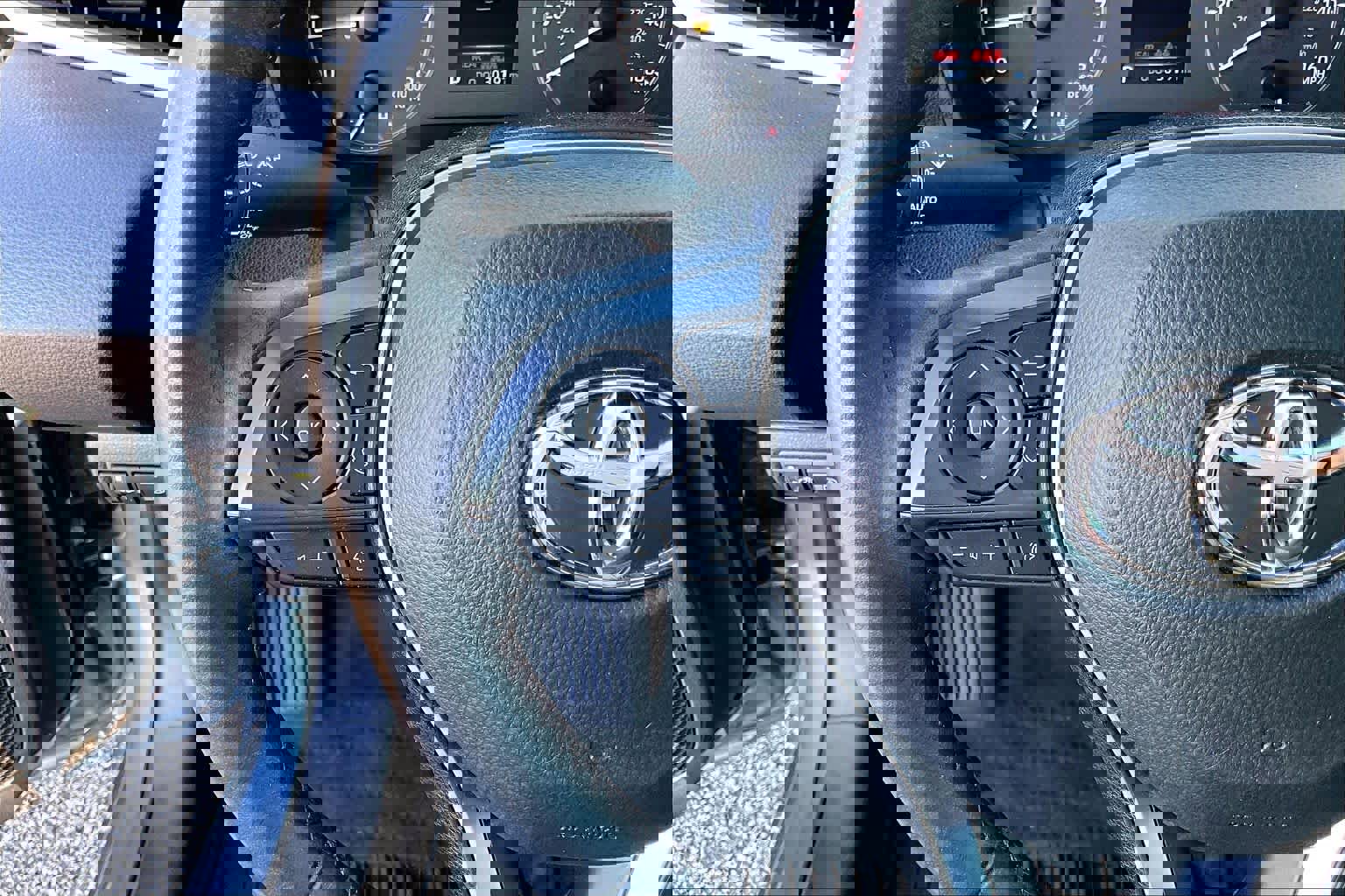 Certified 2023 Toyota Corolla SE image 21