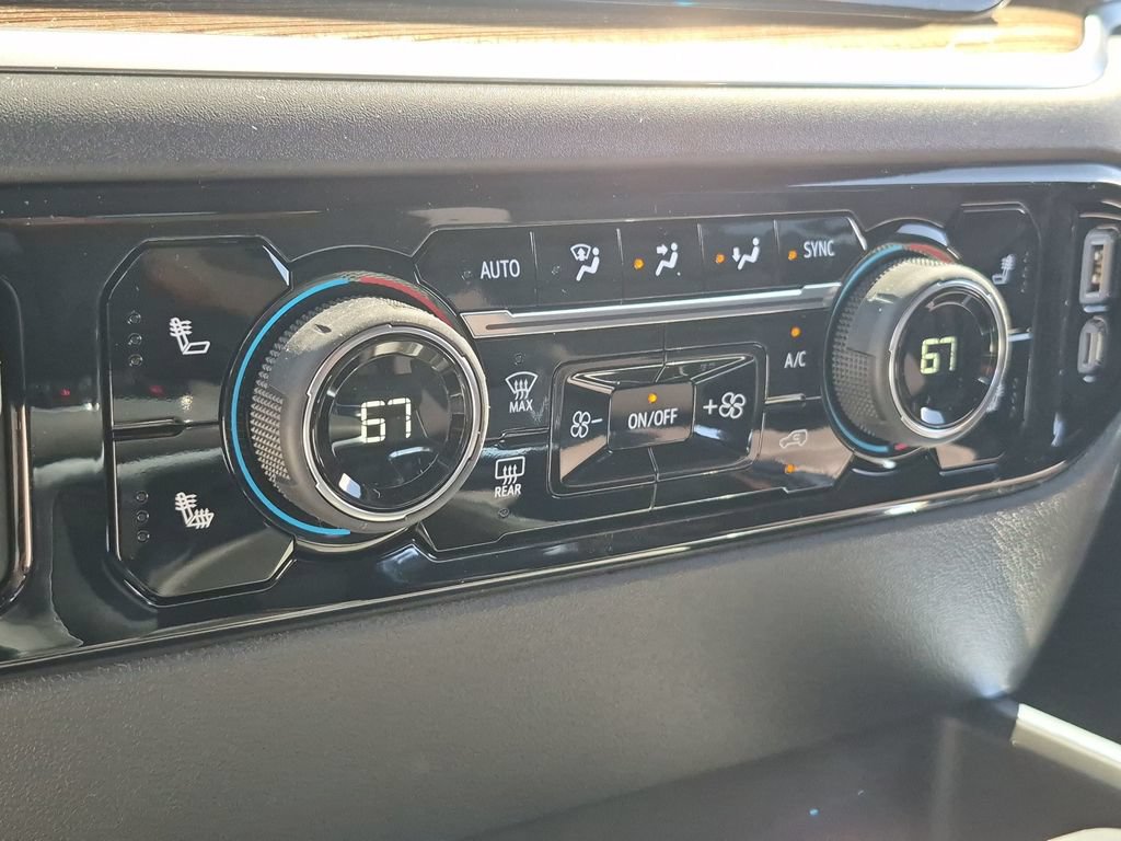 New 2026 Chevrolet Silverado 1500 RST w/ RST All Star Premium Package AWD/4WD image 30