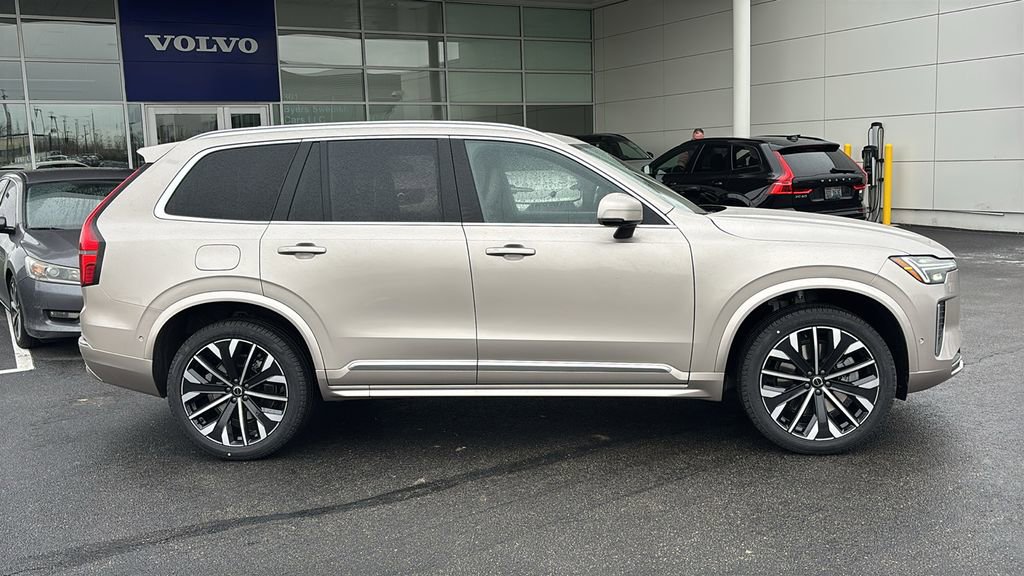 New 2026 Volvo XC90 T8 Plus image 28