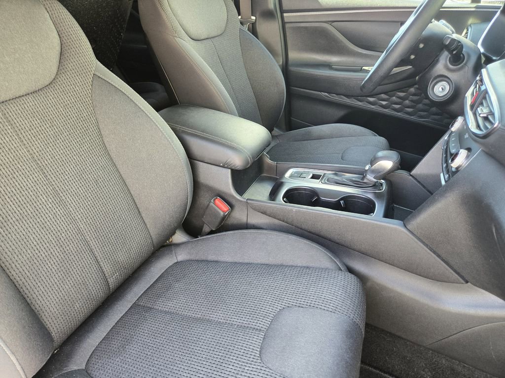 Used 2020 Hyundai Santa Fe SE w/ Cargo Package FWD image 9