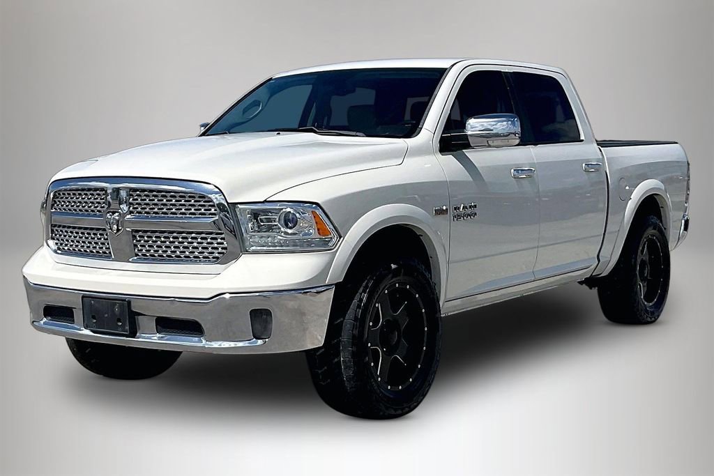 Used 2017 RAM 1500 Laramie w/ Convenience Group AWD/4WD image 2