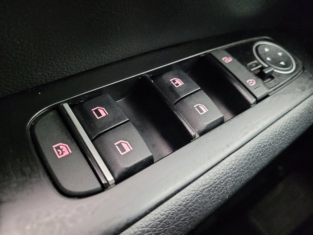 Used 2023 Kia Soul LX image 27