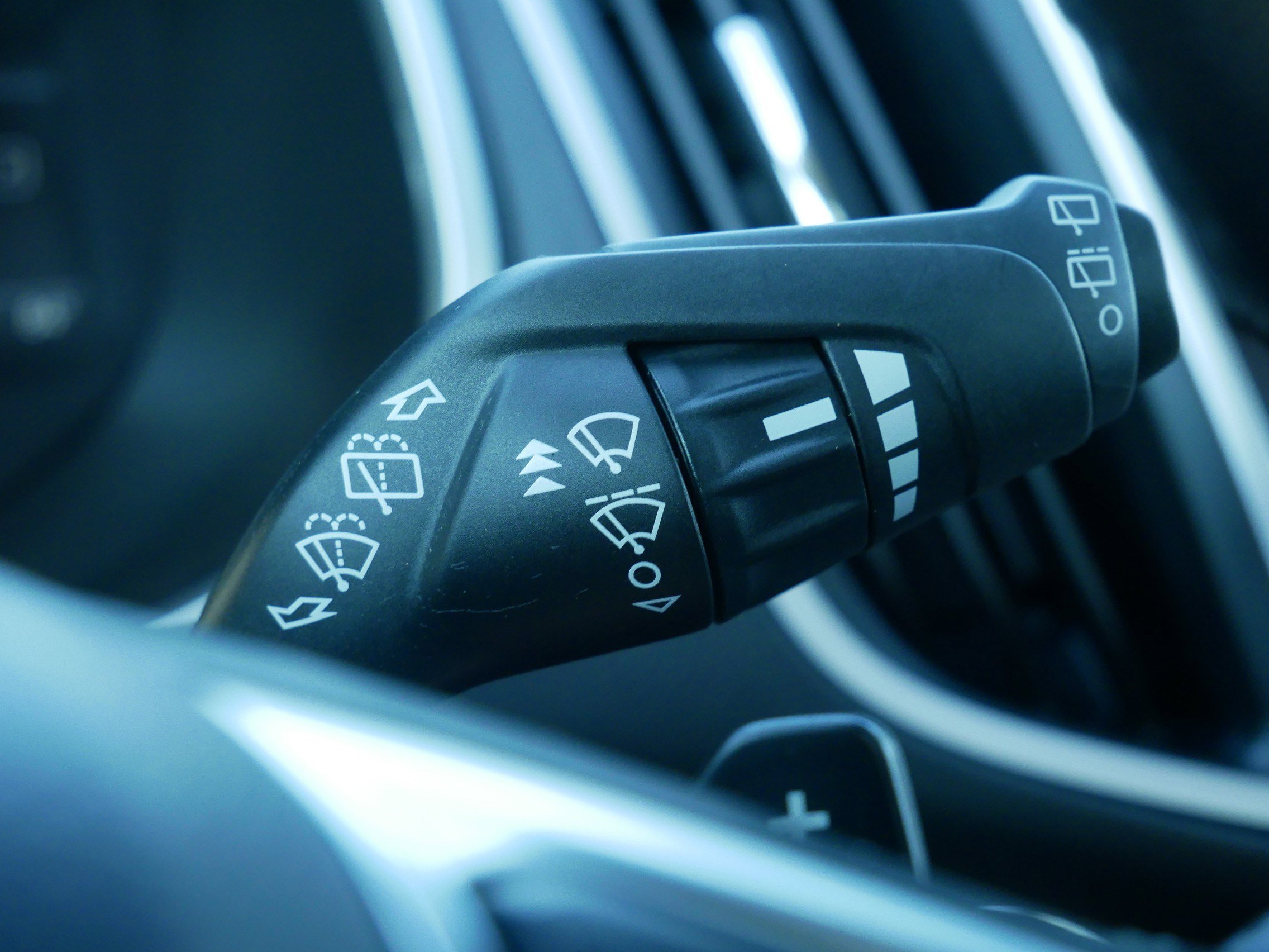 Used 2021 Ford Edge SEL w/ Convenience Package image 23