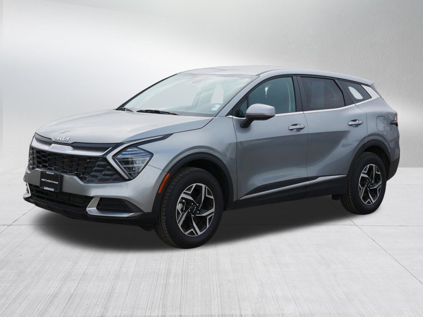 Certified 2024 Kia Sportage LX image 3