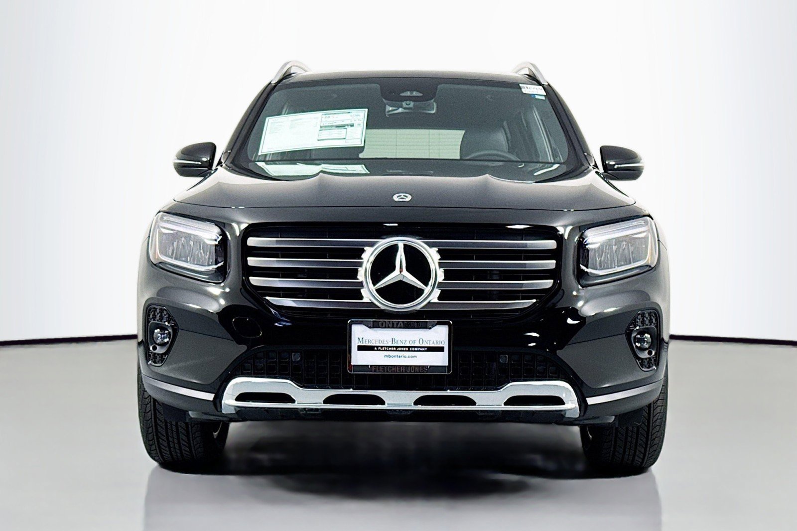 New 2026 Mercedes-Benz GLB 250 image 2