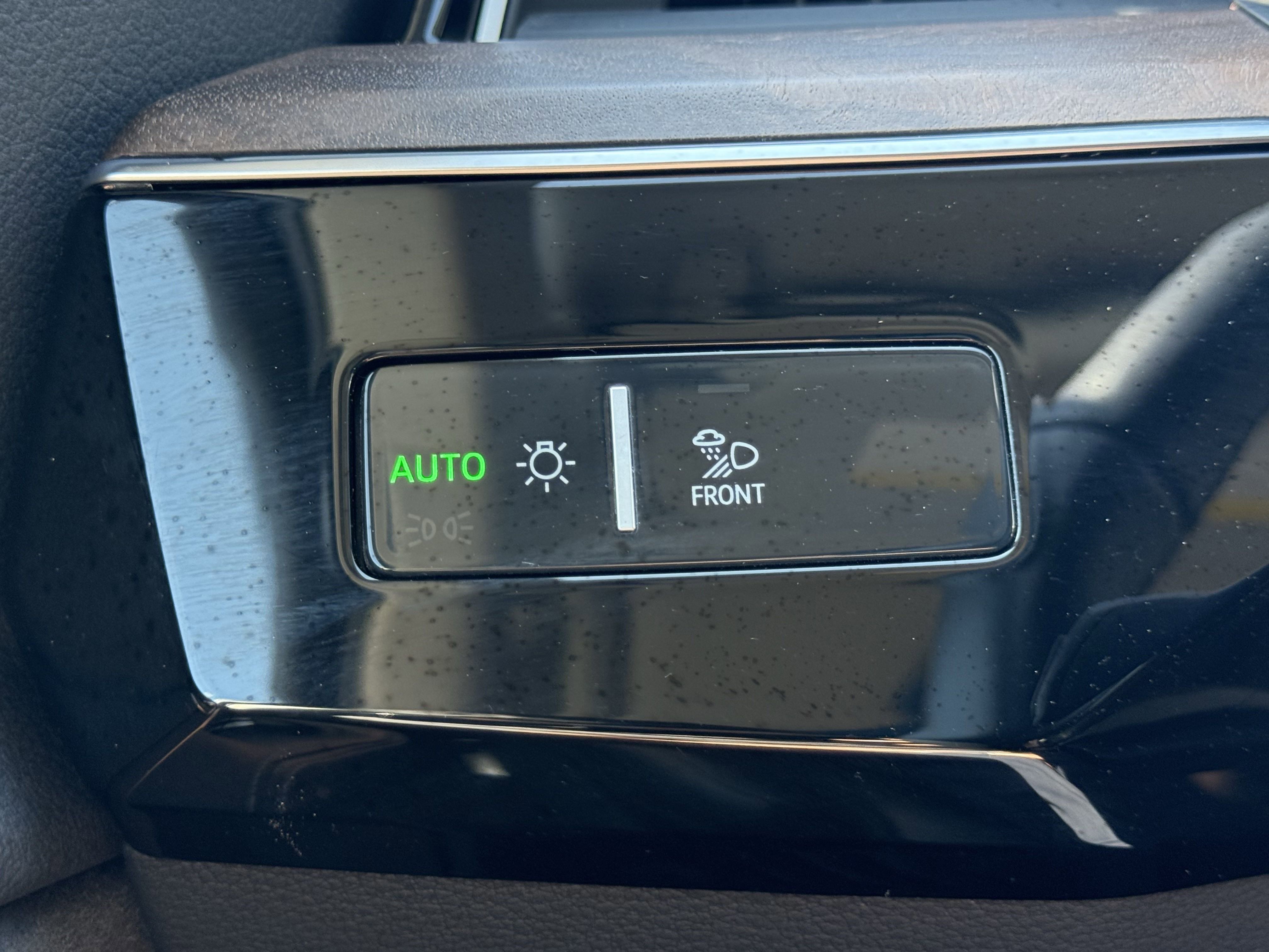 Used 2019 Audi e-tron Prestige w/ Prestige Package image 78