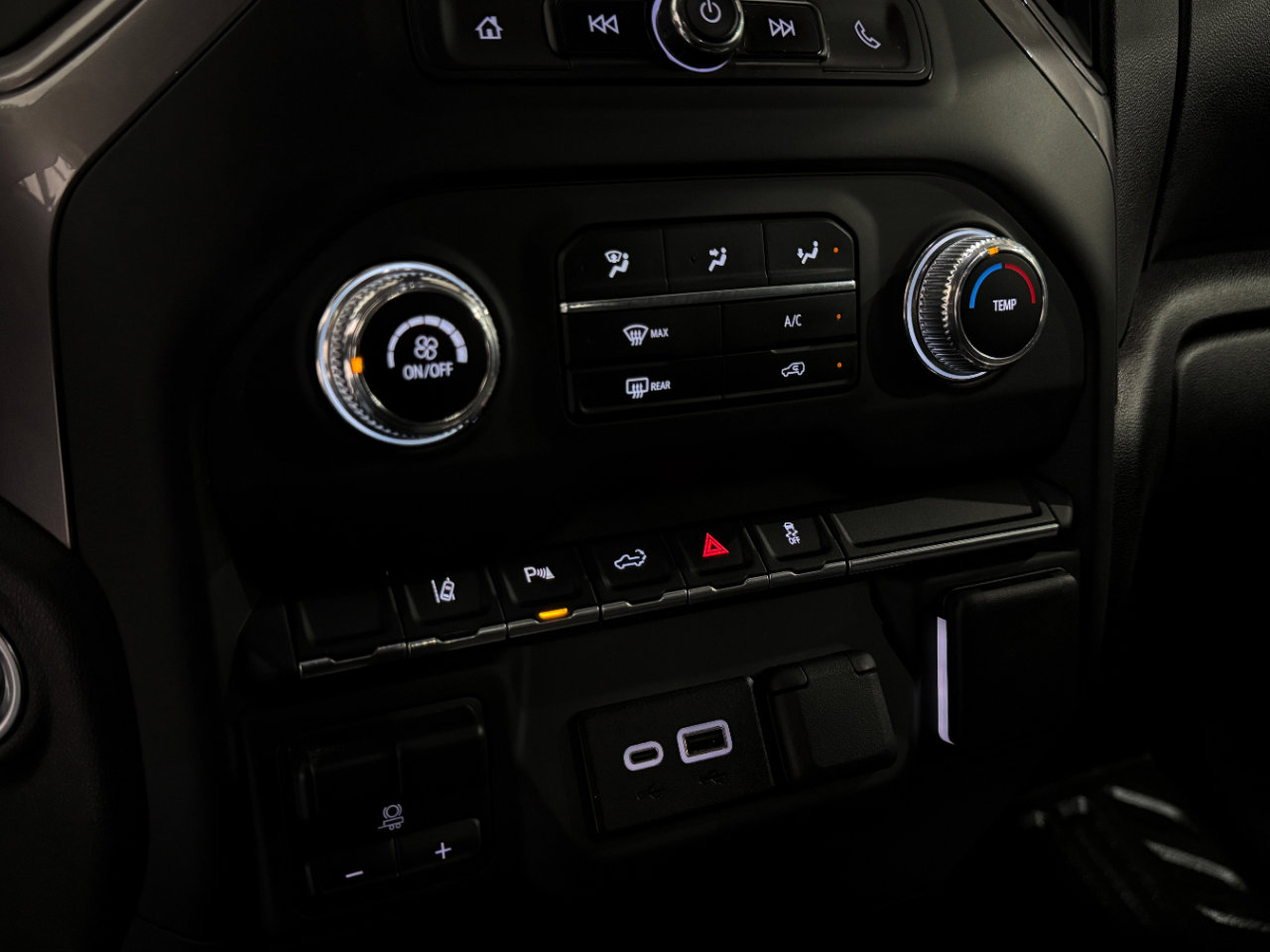 Used 2024 GMC Sierra 3500 Pro w/ 1SA Pro Safety Plus Package image 12