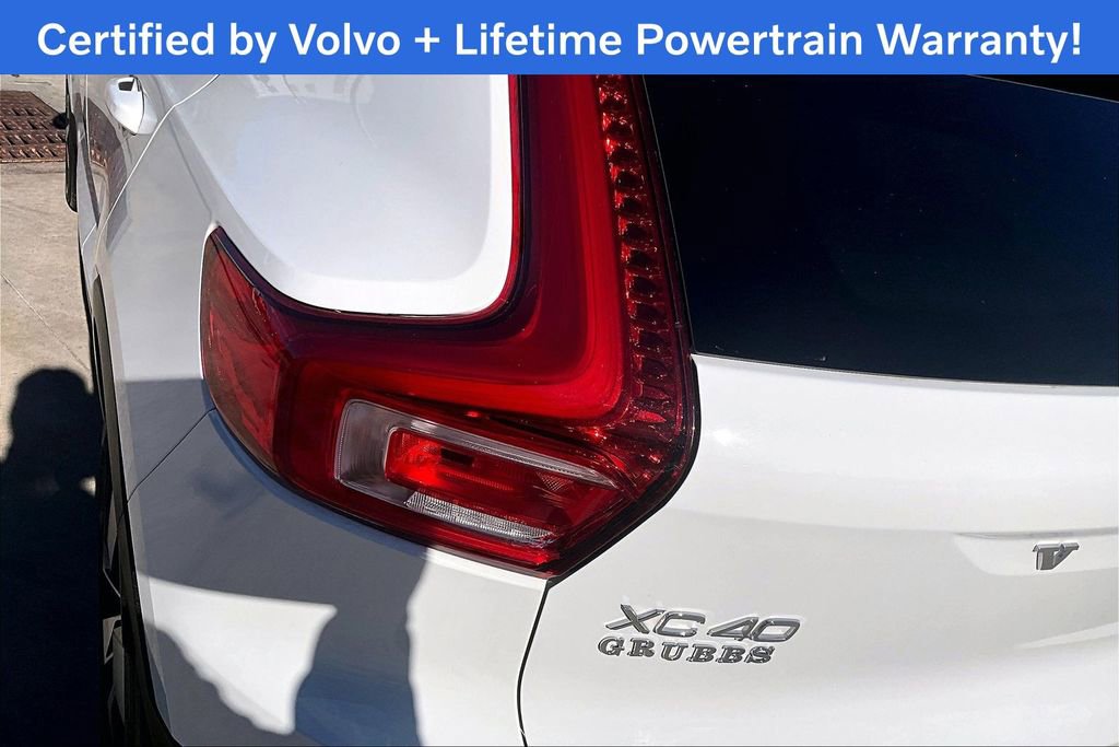 Used 2020 Volvo XC40 T5 Momentum w/ Protection Package Premier image 40