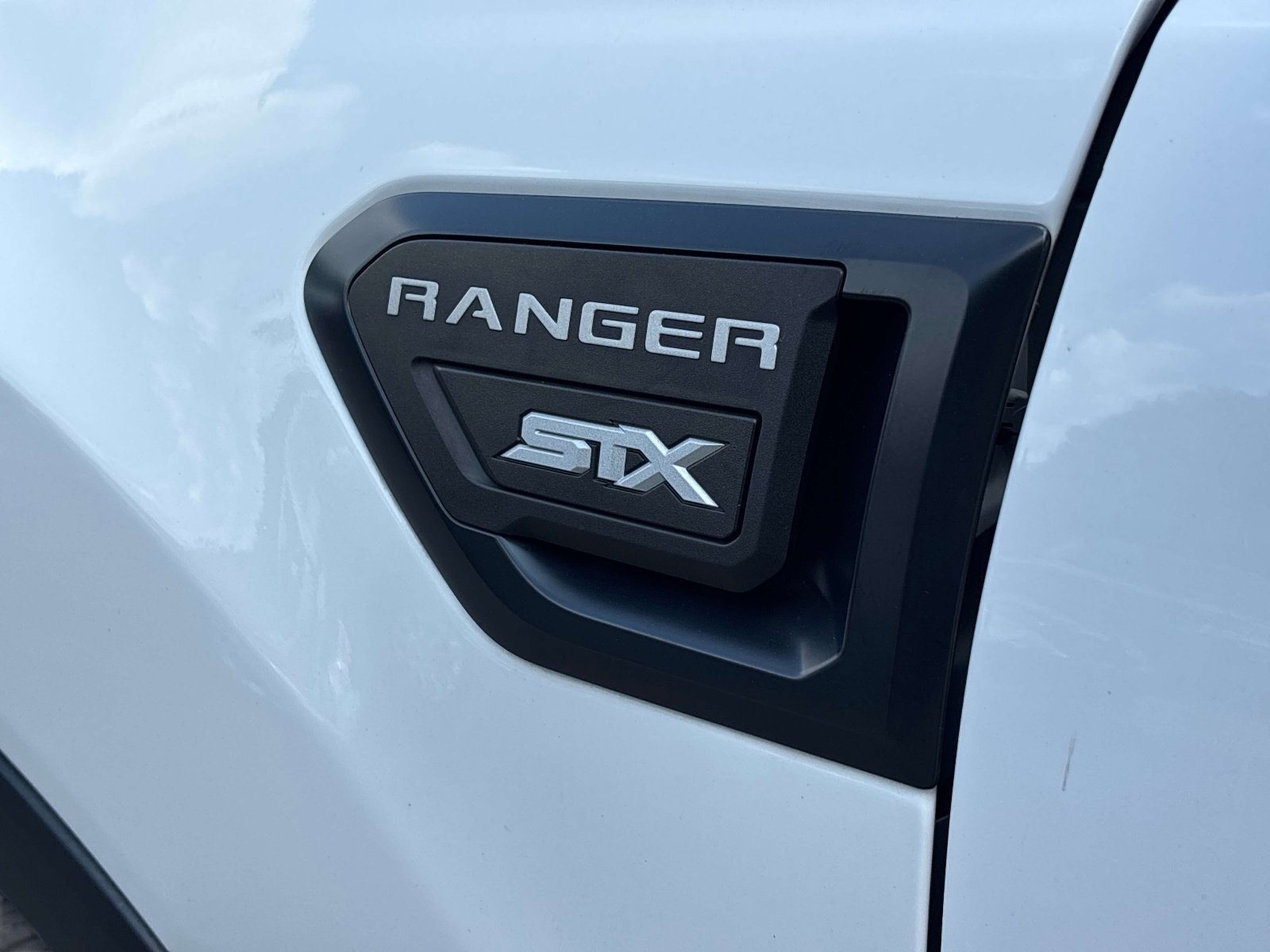 Used 2019 Ford Ranger XL w/ Equipment Group 101A Mid RWD image 11