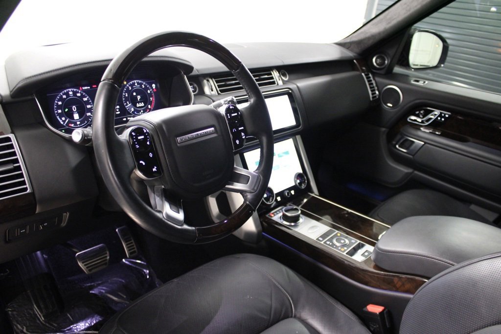 Used 2021 Land Rover Range Rover Westminster Edition image 4