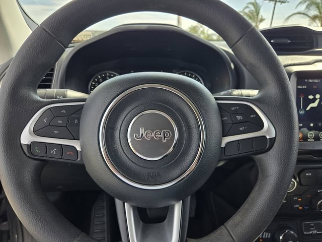 Used 2023 Jeep Renegade Latitude AWD/4WD image 18
