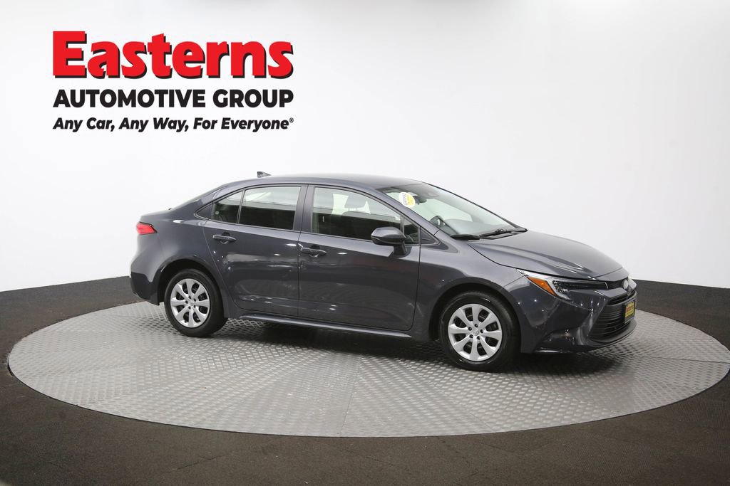 Used 2023 Toyota Corolla LE FWD image 46