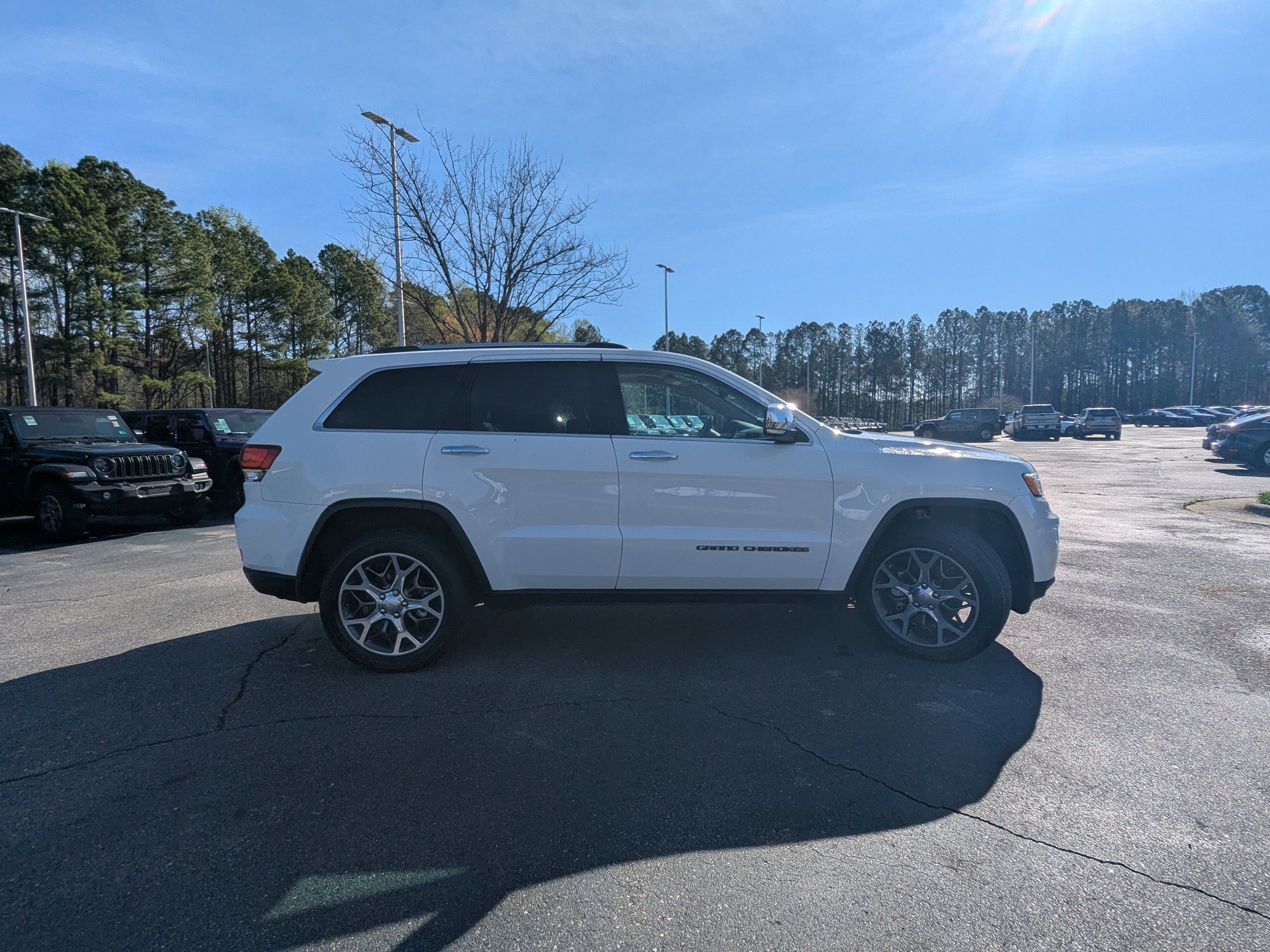 Certified 2021 Jeep Grand Cherokee Limited image 4