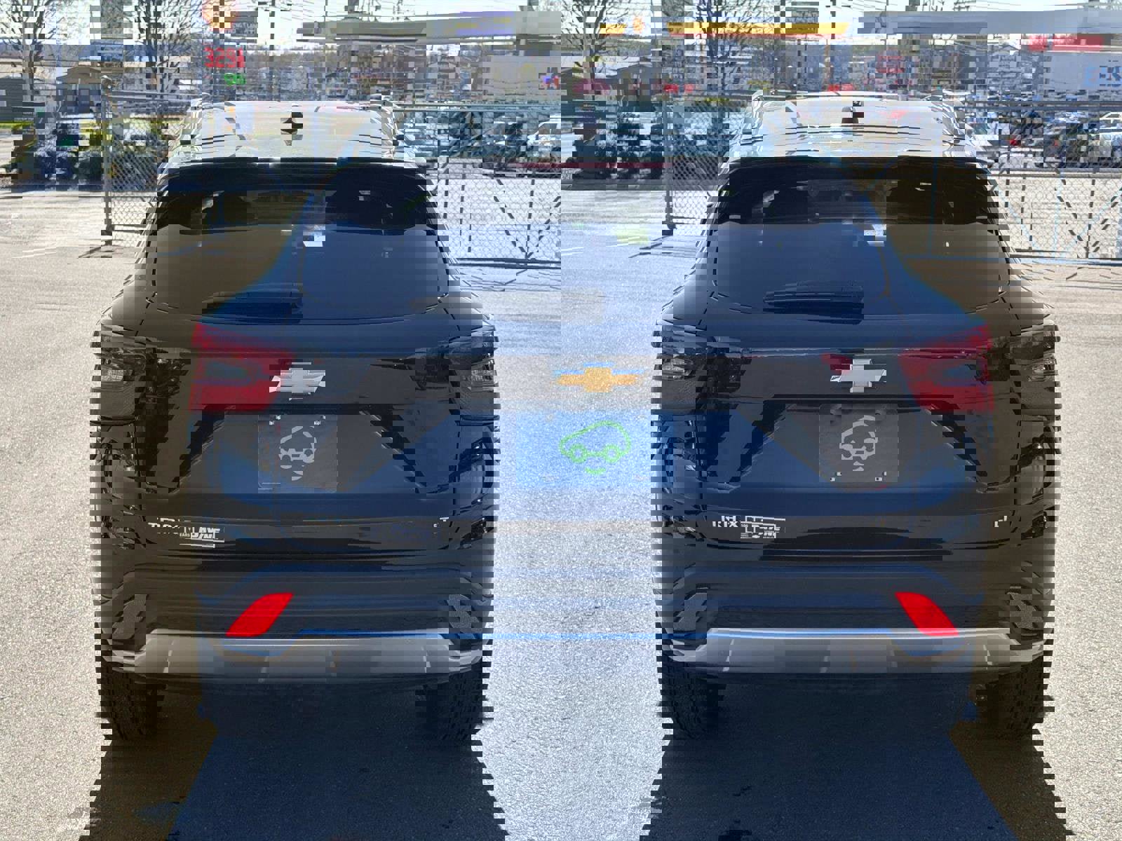 Certified 2025 Chevrolet Trax LT w/ LT Convenience Package image 18