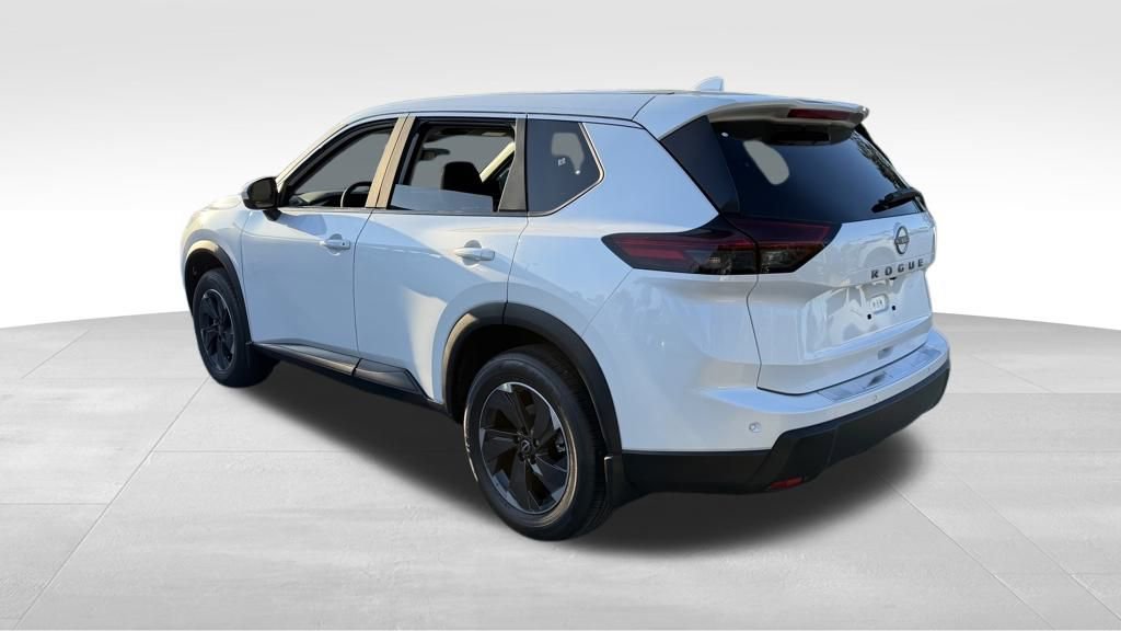New 2026 Nissan Rogue SV FWD image 5