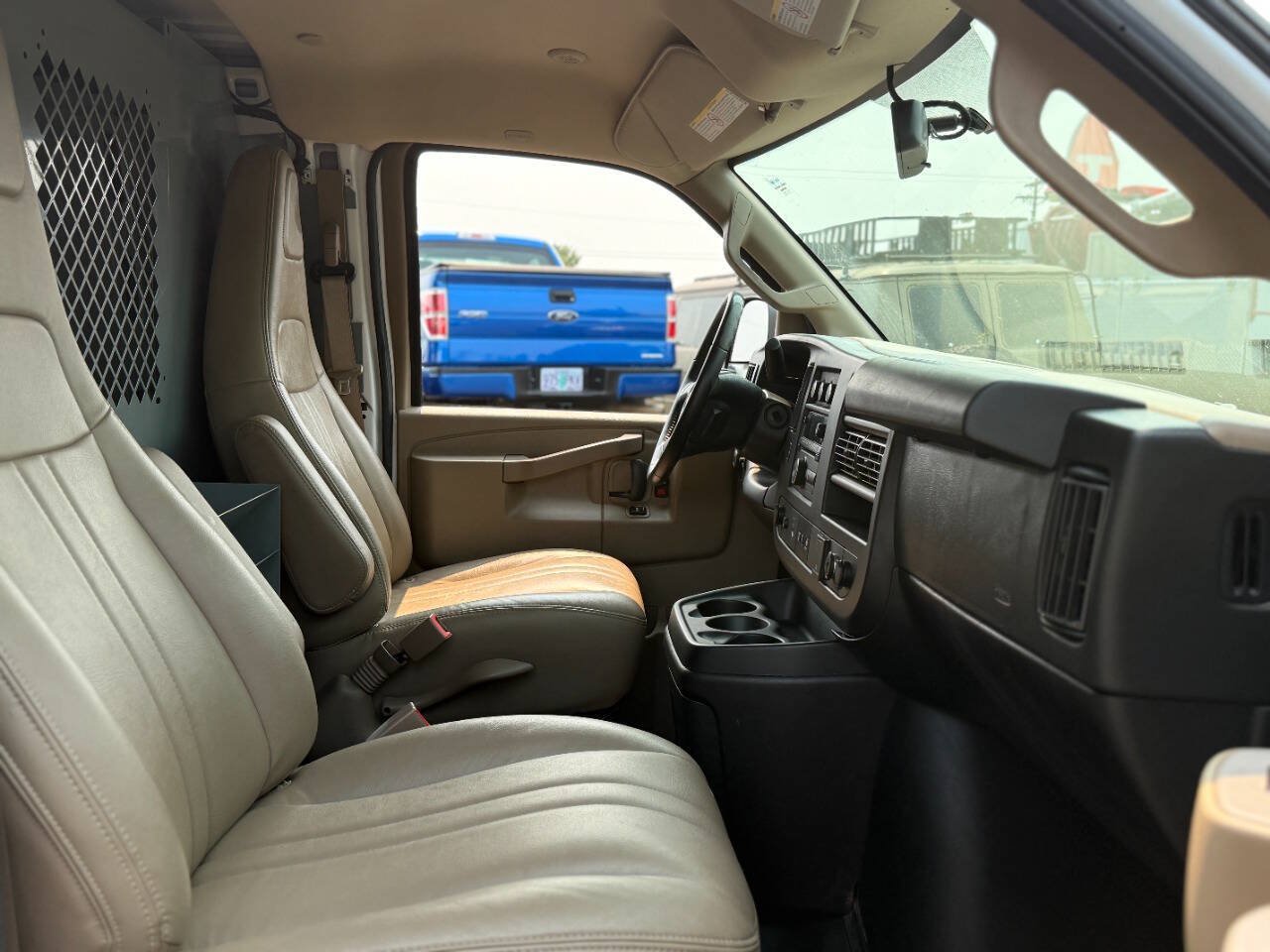 Used 2020 Chevrolet Express 2500 w/ Communications Package RWD image 14