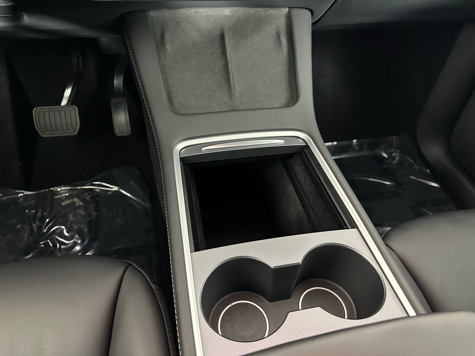 Used 2023 Tesla Model Y Long Range image 17