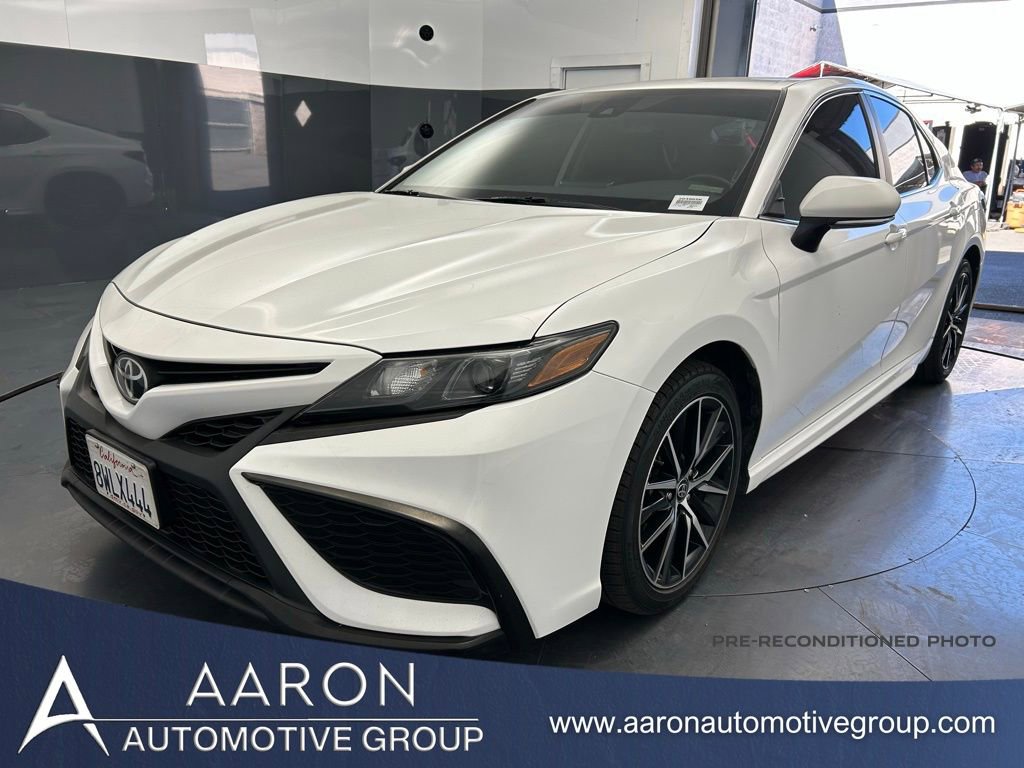 Used 2021 Toyota Camry SE w/ Convenience Package
