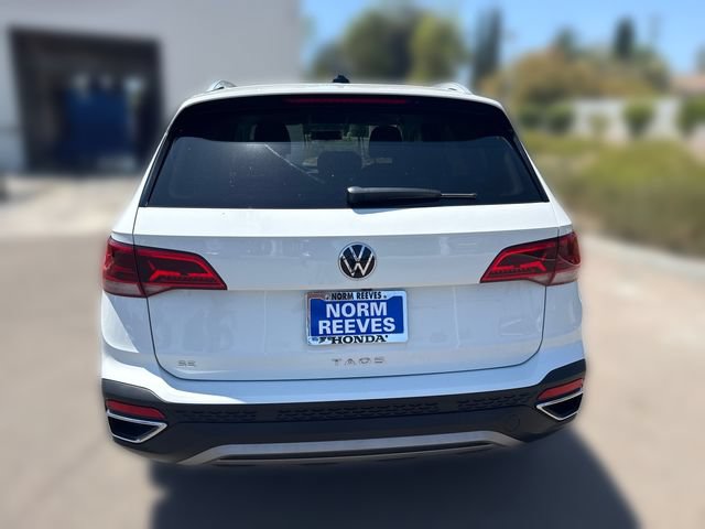 Used 2022 Volkswagen Taos SE FWD image 4