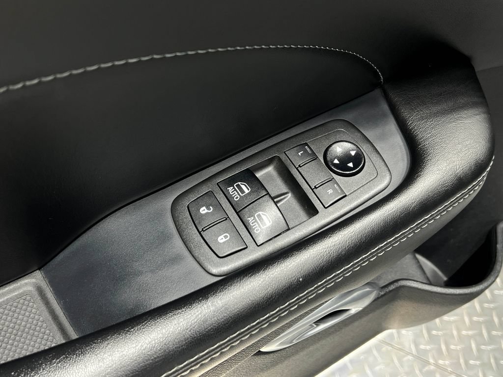 Used 2021 Dodge Challenger R/T Scat Pack RWD image 15