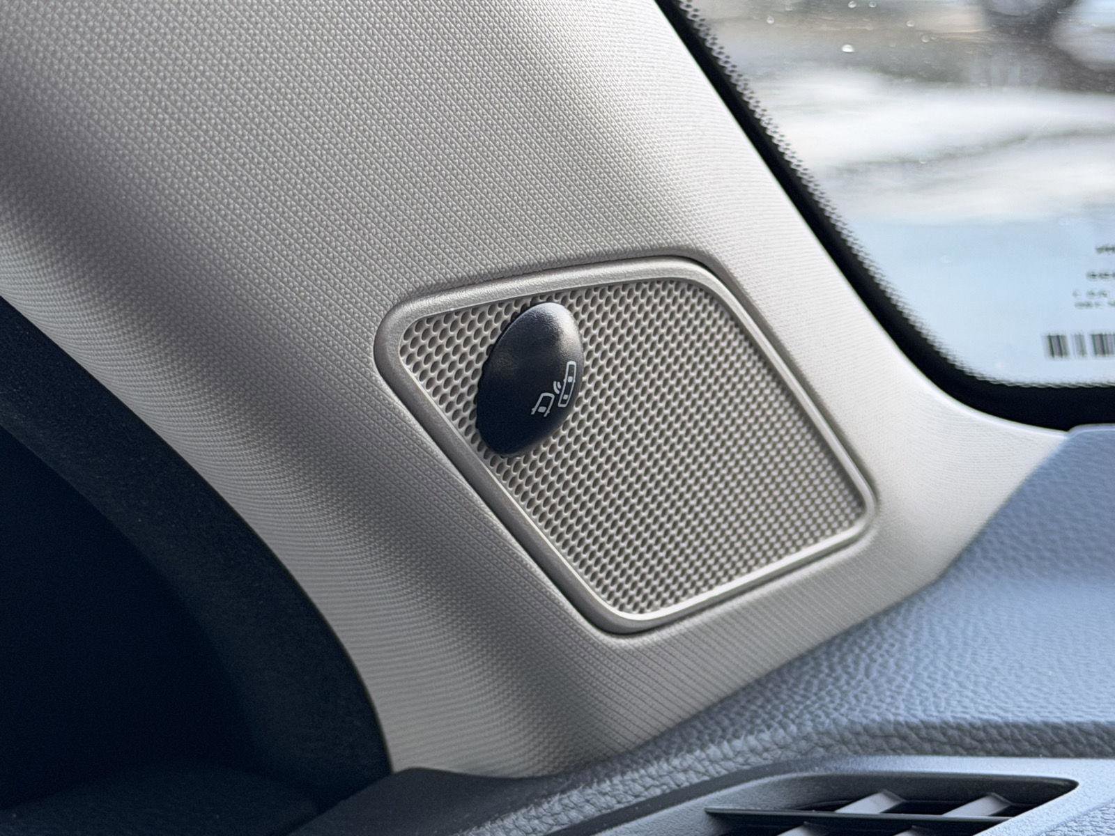 Used 2023 Honda CR-V EX image 19