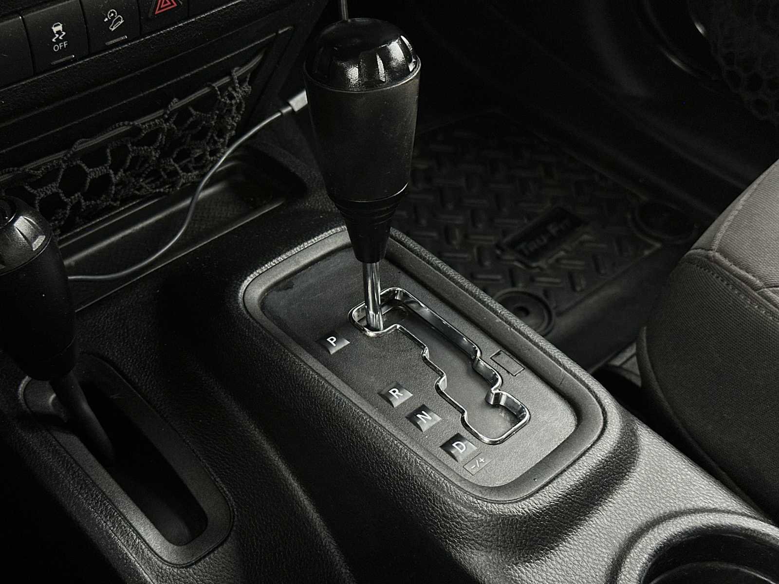 Used 2018 Jeep Wrangler Sport image 19