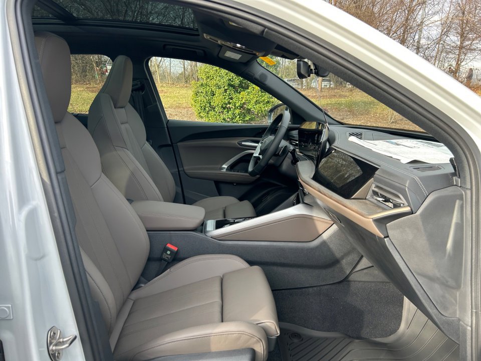 New 2025 Audi Q5 Premium Plus image 28