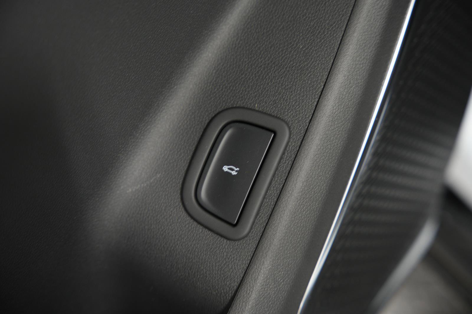 New 2026 GMC Acadia Denali Ultimate w/ LPO, Floor Liner Package image 30