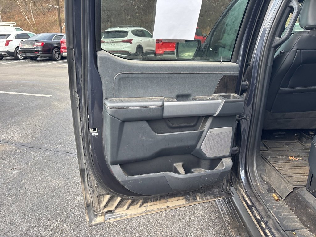 Used 2022 Ford F150 Lightning Lariat w/ Max Trailer Tow Package image 13